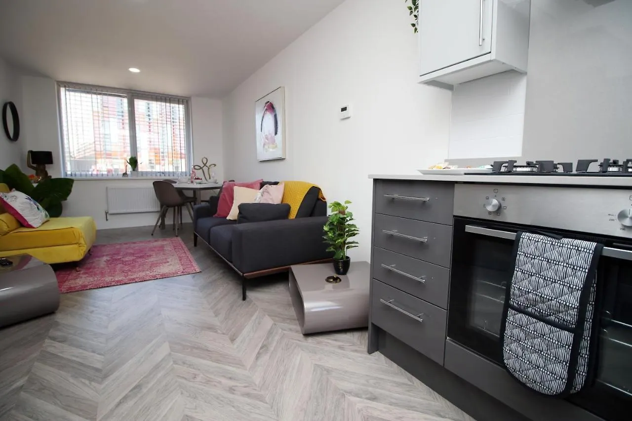 Noya Falls - Flat 3 Apartment Cardiff