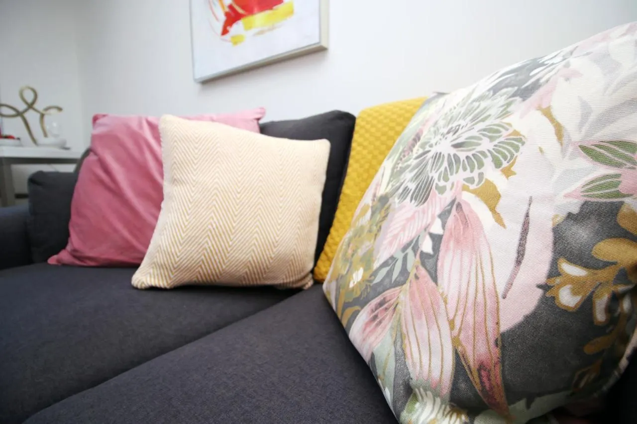 Noya Falls - Flat 3 Apartment Cardiff United Kingdom