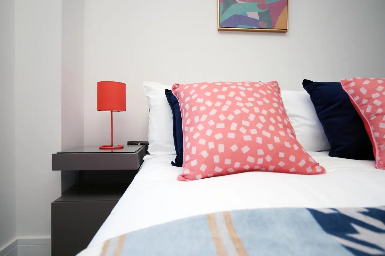 Noya Falls - Flat 3 Apartment Cardiff