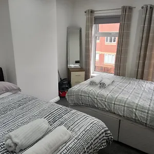  Apartment With Roof Terrace Close To City Centre